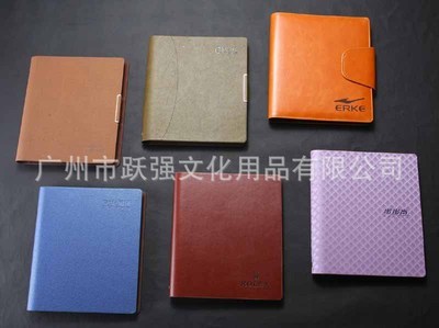 精致生活，記錄每一刻 五金裝飾細膩油邊高檔仿皮活頁筆記本